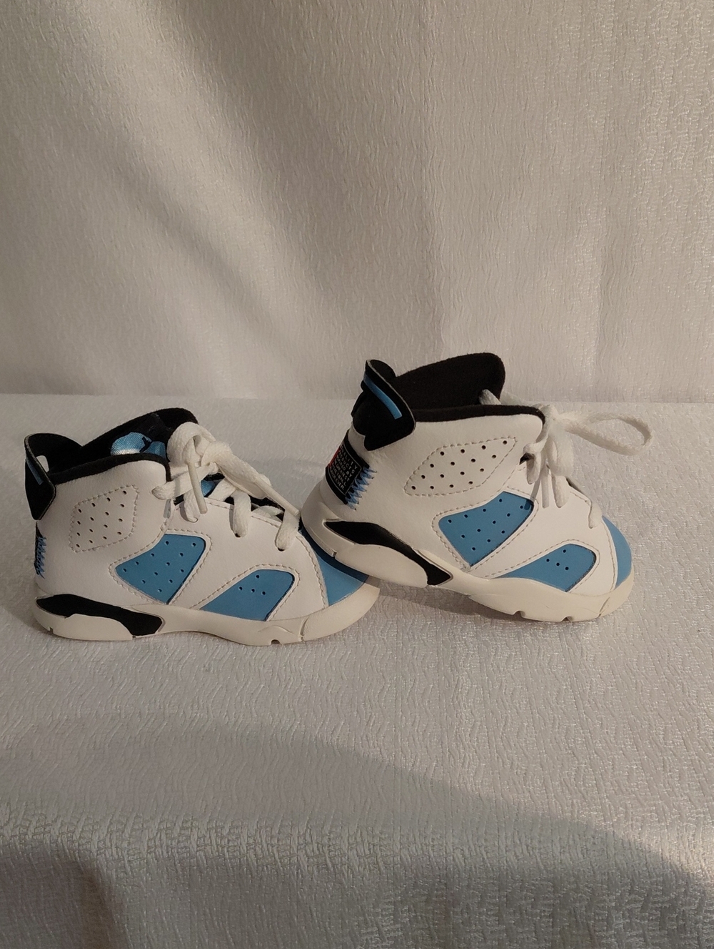 Jordan Toddler 5C Retro TD Sneakers in White and Light Blue Atheletic DV606-410